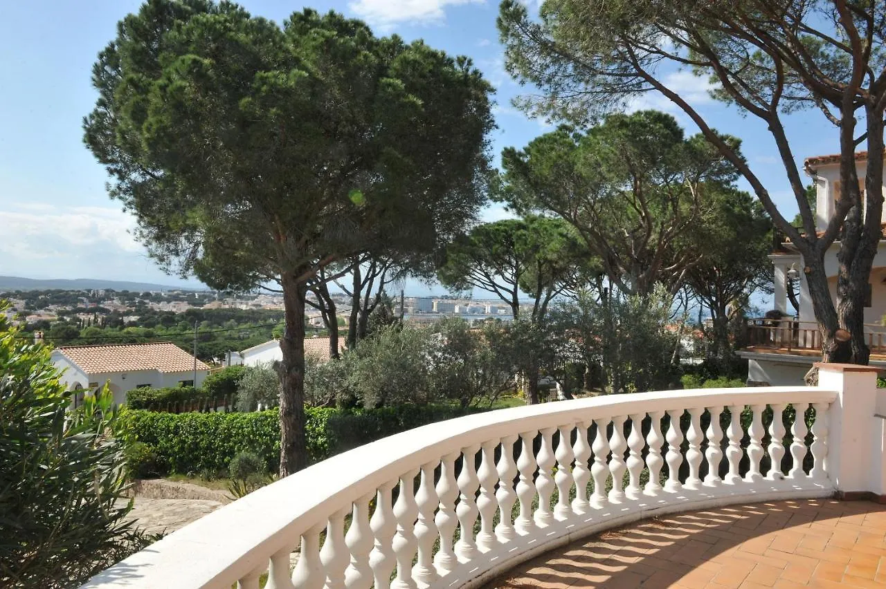 Gilberto Villa L'Escala Spain